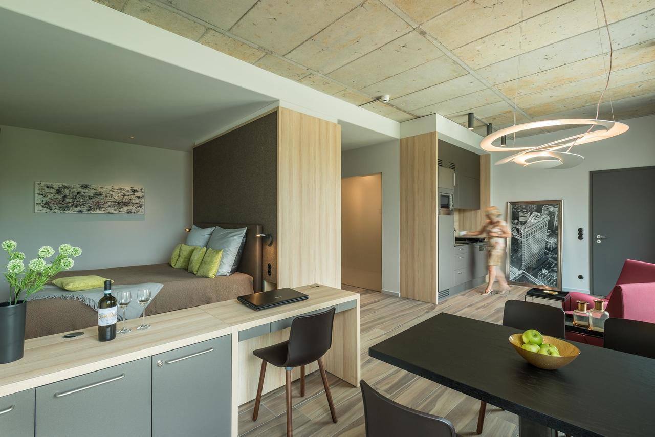 Golden Ball, Exclusive Serviced Apartments Munich Aschheim Exteriör bild