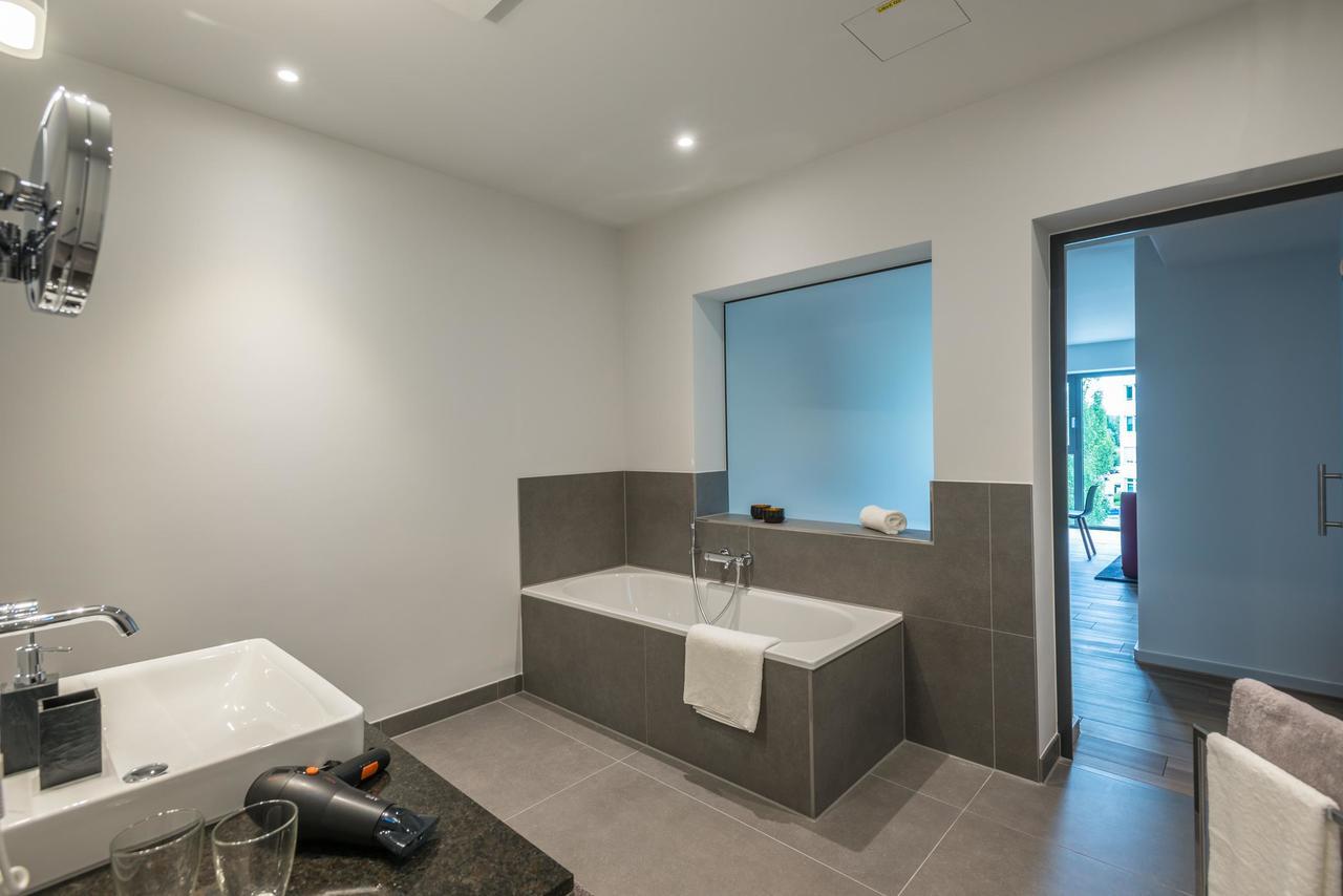 Golden Ball, Exclusive Serviced Apartments Munich Aschheim Exteriör bild